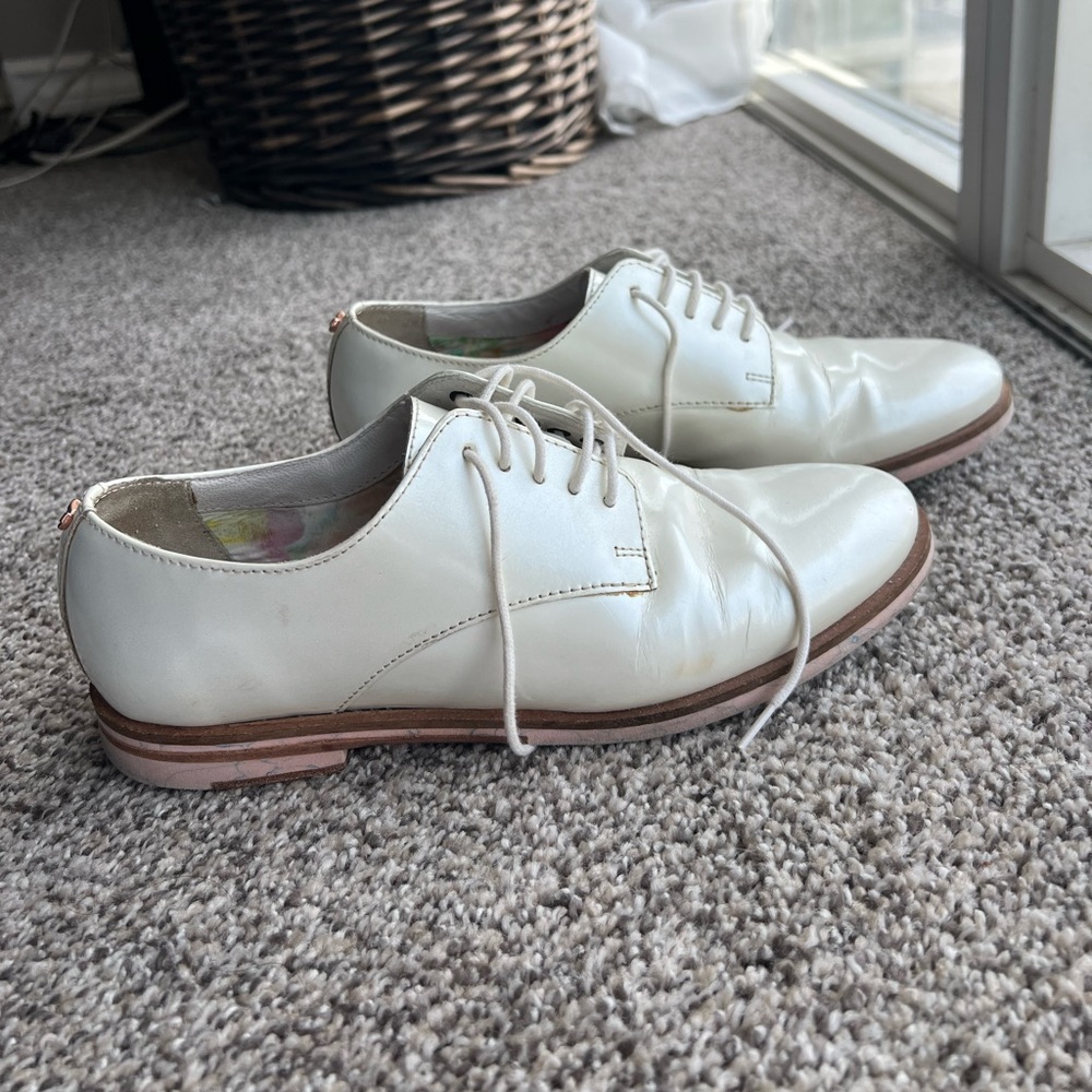 Ted Baker - Pearl white oxford